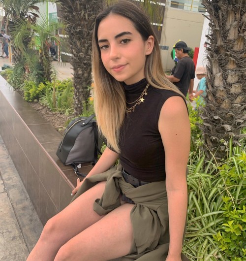 3783339 Peruana Nair Aliaga parte 2 014 E62