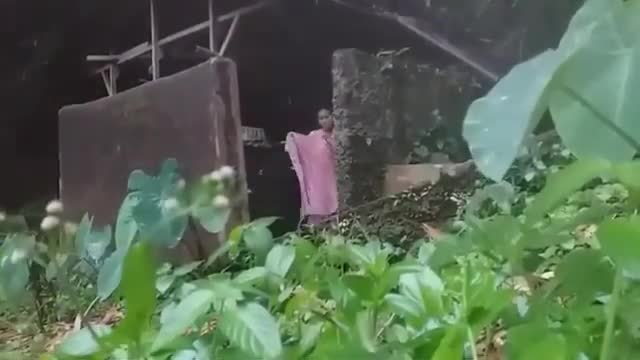 378_441__Salsa-Camping-Mandi-Di-Tempat-Pemandian-Di-desa.mp4