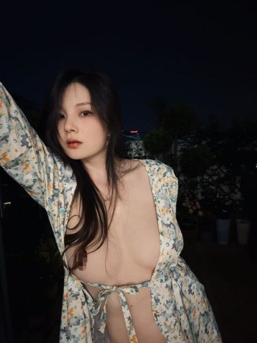 3c69c8fef6bd1b1f7888925f403bab963355e9270800e43f.jpeg