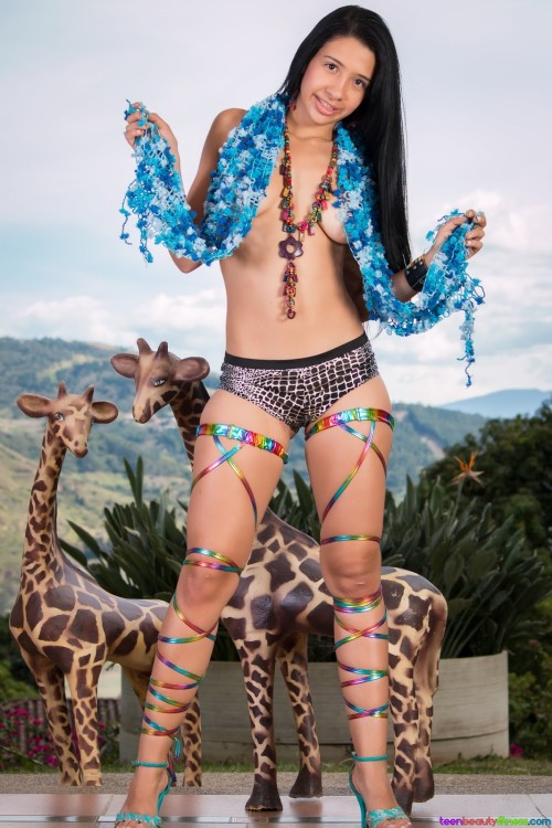 420ca-yeraldin2bgonzales2bblue2bscarf2bteenbeautyfitness2bset2b6892b107028d7ba7b93819945.jpg
