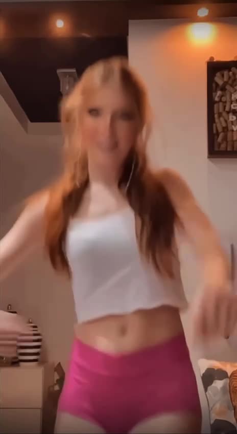 46953318446922837778fbf3697a696bde8.mp4