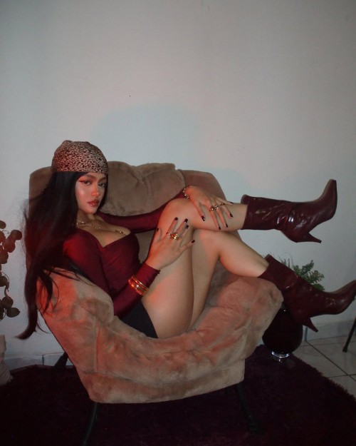 474576252 18297783076237009 2305093095751869344 n