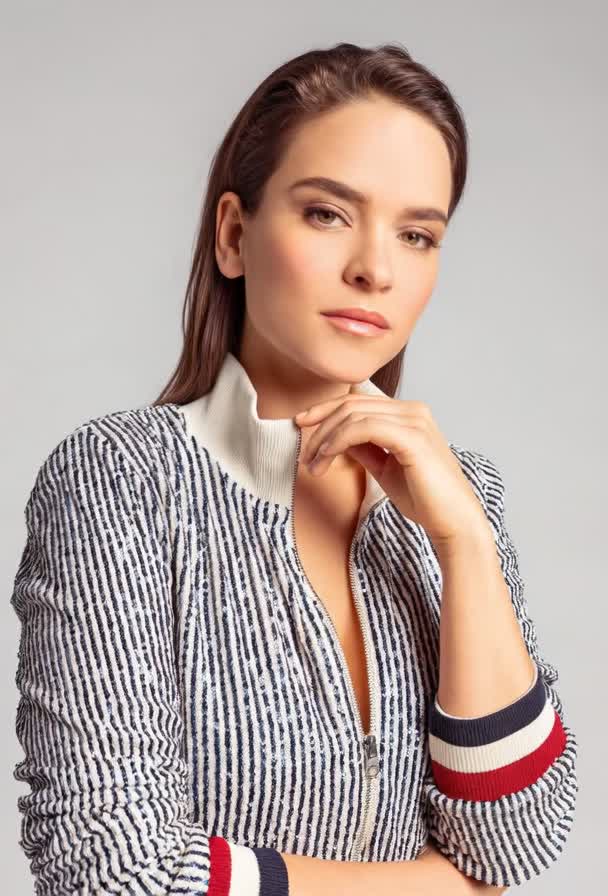 53827321d3685d3860337eec31acc58c.mp4