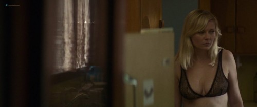 56921365_woodshock-2017-limited-720p-bluray-x264-drones-00_01_50_11-still0058b7ac455499b0ace.jpg