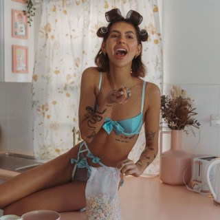 66115913-face-4833-a9d3-40a57dead1f83741f45fdfff960a