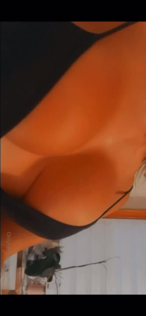 6623595735287000398.mov