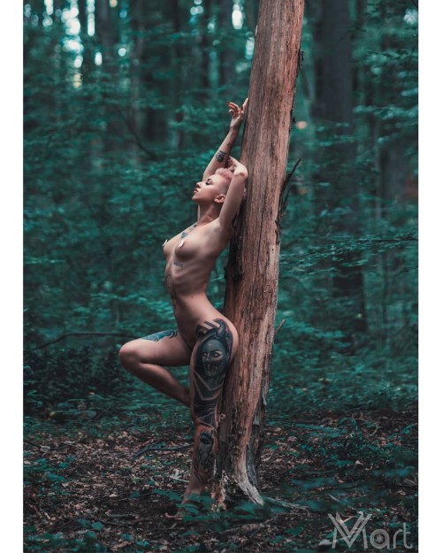 7d7c2b524fae5554051df209e551a72f97abf217a6212c0e.jpg