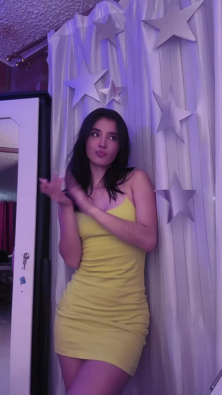 9-Luisa-Valencia-lu_valenciaz--Threads-Di-mas_18a6c281add3b3814f.mp4
