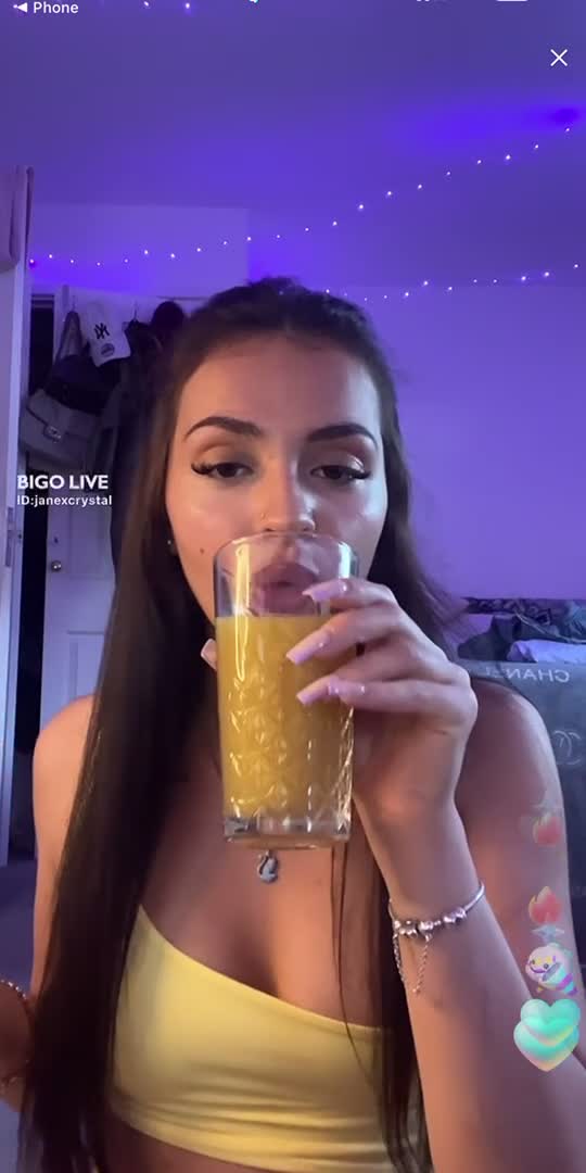 AEDA4BE8-AA51-4647-8C68-3C3E32844FCC.mp4