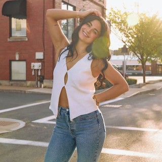 Abigail-Rathbone-R004