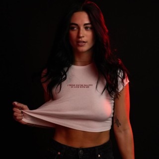 Abigail-Rathbone-R028