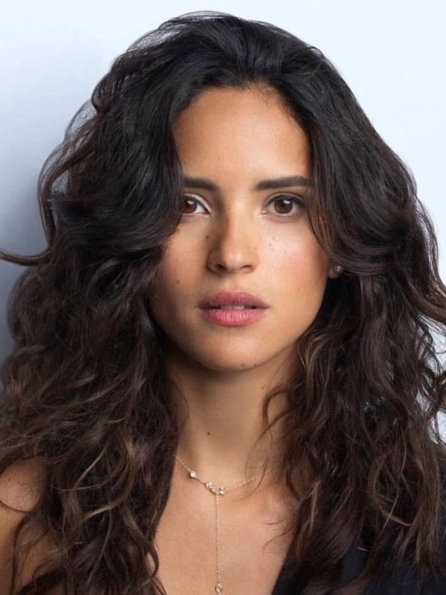 Adria-Arjona-R0060ca58e5e8f6f532c.jpeg