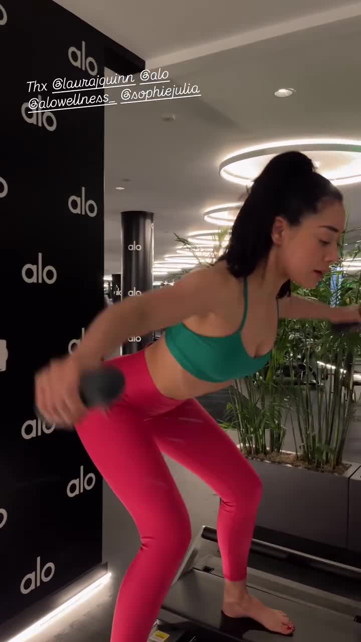Aimee-Garcia-R0073178772929e80cb9.mp4