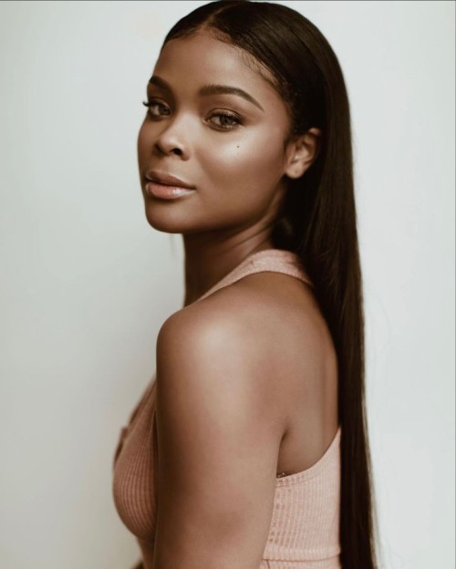 Ajiona-Alexus-R002aa00a4f4de48f9e5.jpeg
