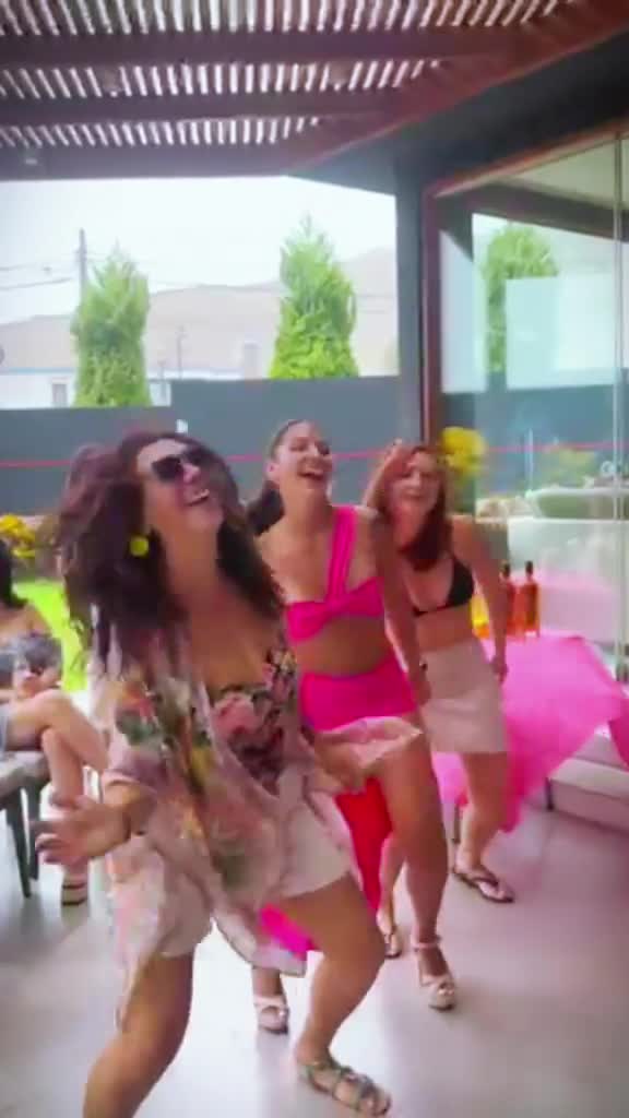 Alee-Guzman-U-aleeguzmanu822aad3ba9dcb397.mp4