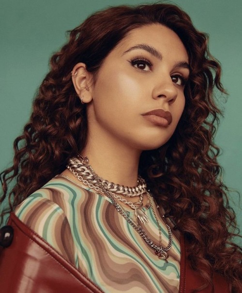 Alessia-Cara-R031d7beb7aa810d0be5.jpg