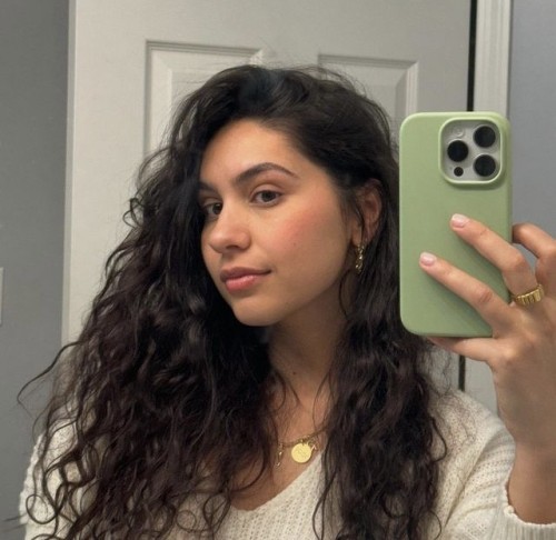 Alessia-Cara-R032d2b3a574f298dfab.jpg