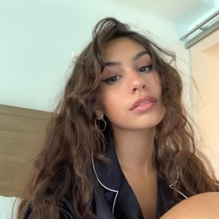 Alessia-Cara-R0371e316599832f8a21