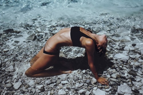 Alexis-Ren-145d9d6f8252385626.jpg