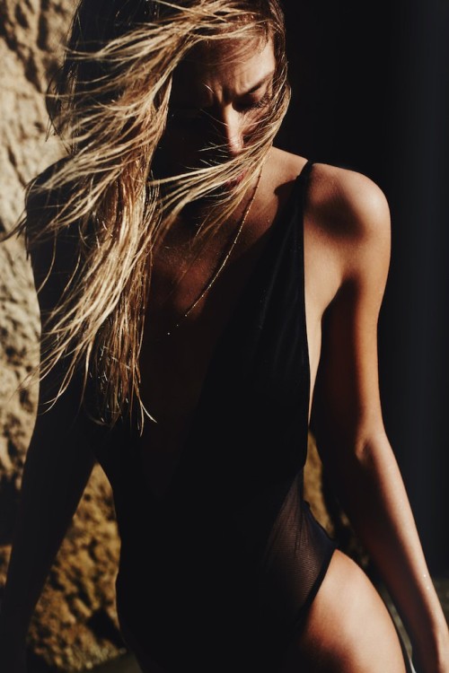 Alexis-Ren-18018b32d691e4ddcd.jpg