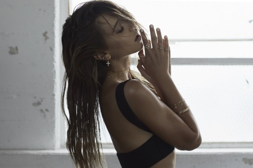 Alexis-Ren-19969615e0d52806fb.jpg