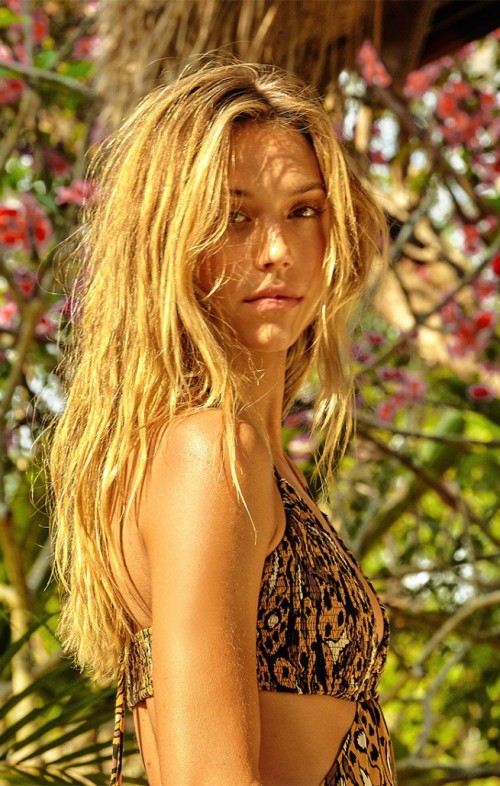 Alexis-Ren-24b77f10868301d6d7.jpg