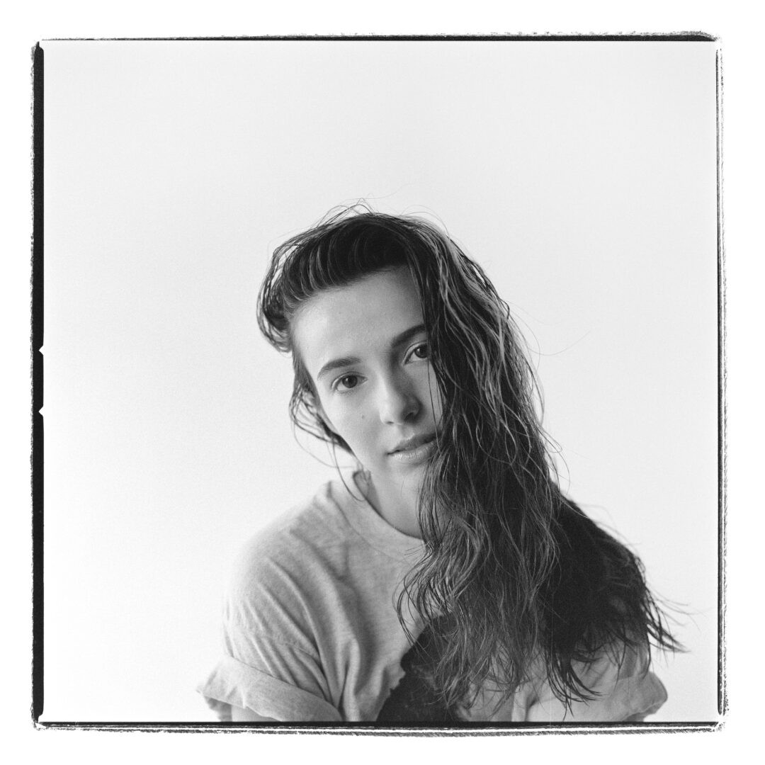Anjelica Bette Fellini R008.jpg