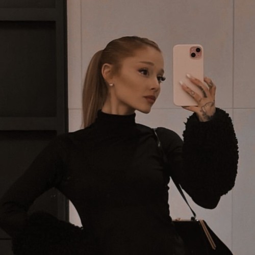 Ariana-Grande-Butera-R047e468ebd8bfaba0ef.jpg