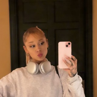 Ariana-Grande-Butera-R048e86f3fe713722ec4