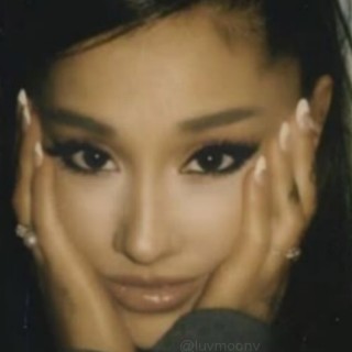 Ariana-Grande-Butera-R062b0a0aab851d521cd