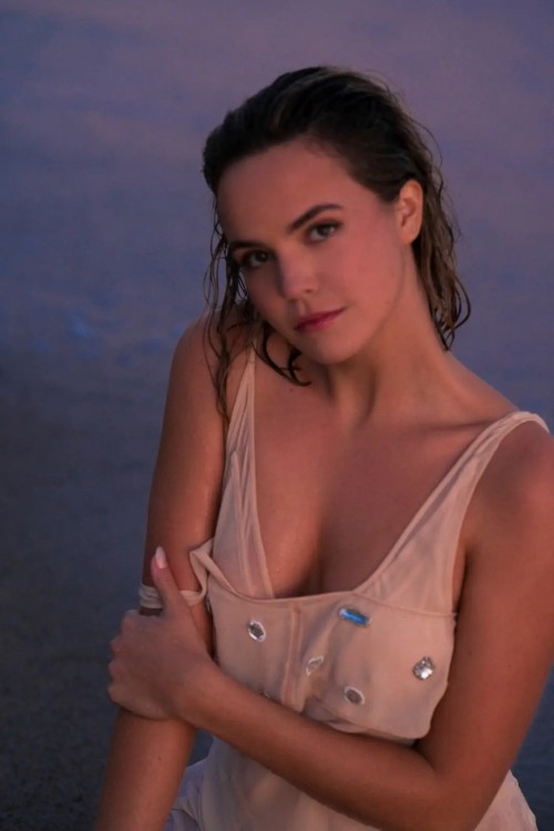 Bailee-Madison-R024.jpg