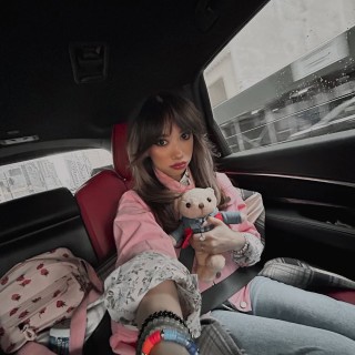 Baylee-Christine-MaybeBaylee-R022