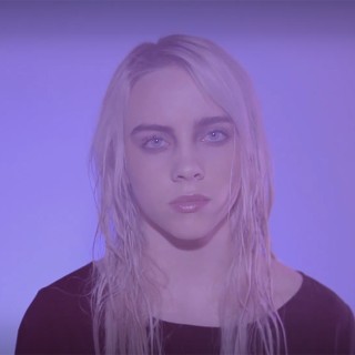 Billie-Eilish-R062