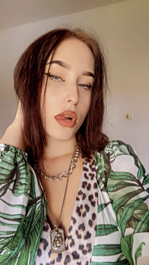 C3E8460B-B45E-40E7-A7EE-FDE695898BF6204731eff40118c8.png