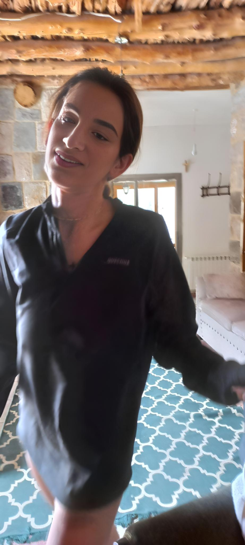 Caline-Zeaiter-Ims-2bb1d16e6e8df5a9f.png
