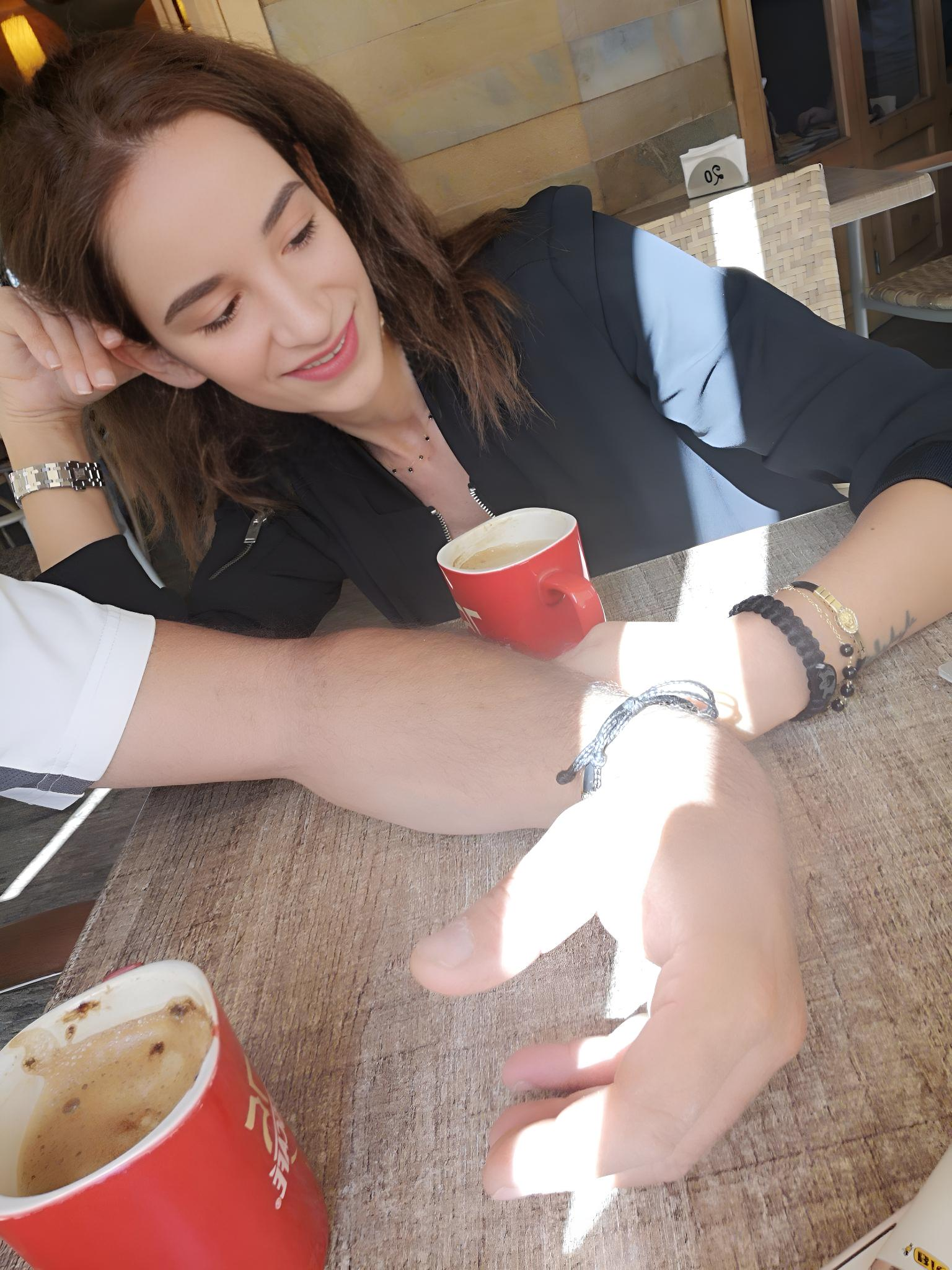 Caline Zeaiter Sex Images (15).png