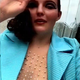 Camren-Bicondova-R012