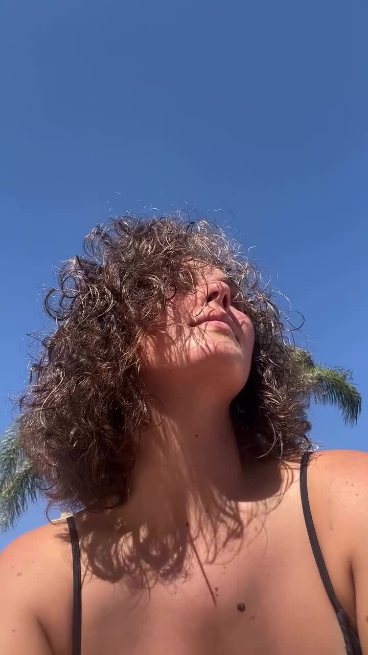 Camren-Bicondova-R025.mp4