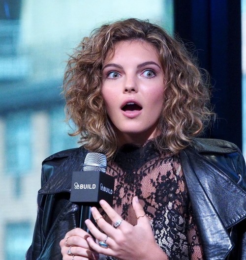 Camren-Bicondova-R034.jpg