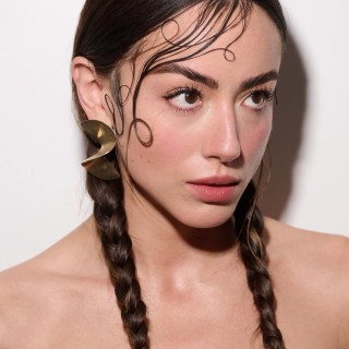 Chloe-Bennet-Wang-R0437426ad0f65554522