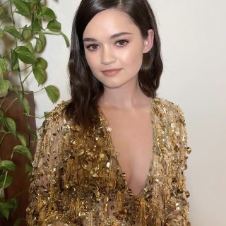 Ciara-Bravo-R028