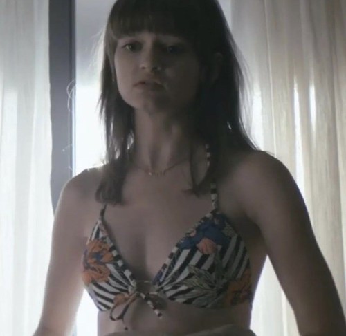 Ciara-Bravo-R030.jpg