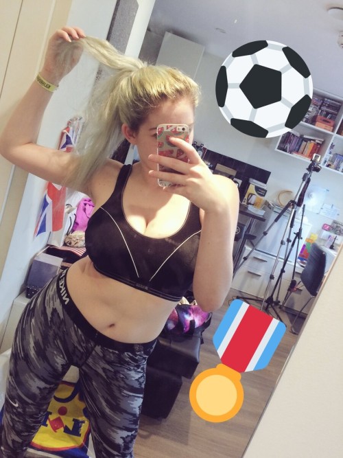 DB0LjA1XkAA_2m98db8d91c4215eb24.jpg