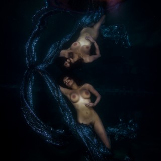 Devi_underwater-14173cb7861bd123f50