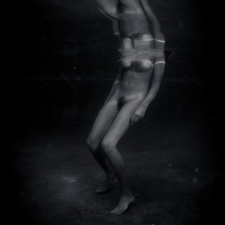 Devi_underwater_BW-156435978880690f40