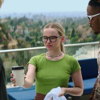 Dove-Cameron-R0431a7f517a196b2cb1