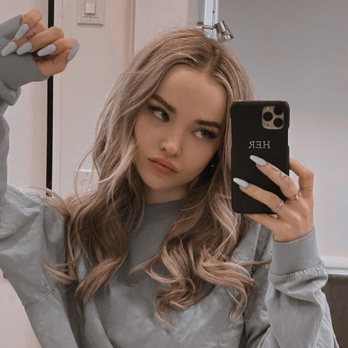 Dove-Cameron-R079496e1101a6aadb68.png
