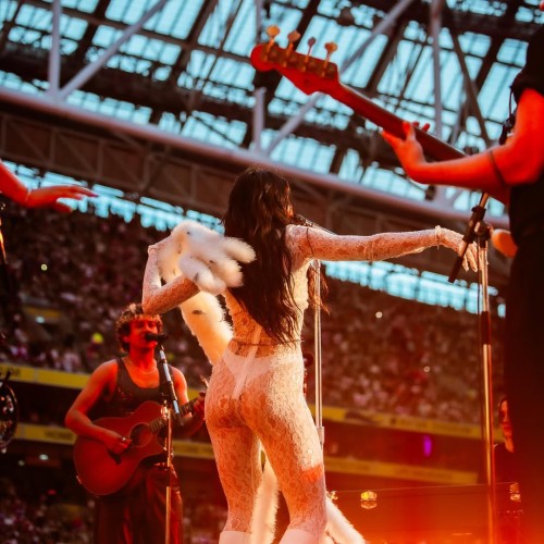 Dublin-you-blow-me-away-every-time-but-last-night-was-extra-special-Thank-you-for-the-warmest-of-welcomes-in-your-beautiful-city-We-just-played-to-a-sold-out-Avivaaaaa-Stadium-UNREAL--b0a2cba913250f4c.jpg