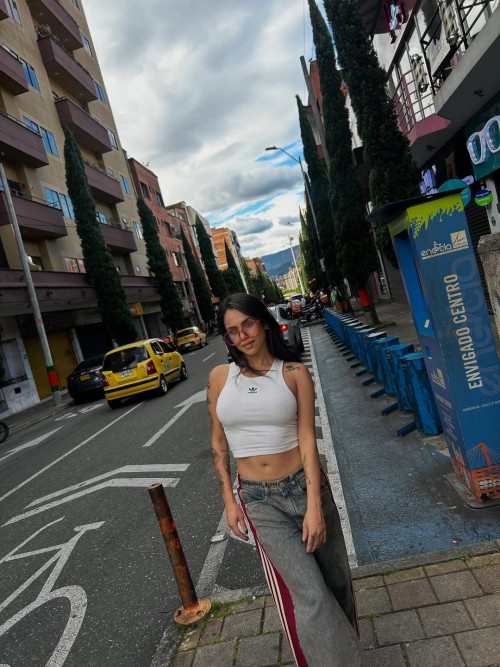 Dumpsito-Medallo-vol2-Aqui-les-deje-un-par-de-previewssadidaspe-creadoconadidas1d37ee6565b08e99c.jpg