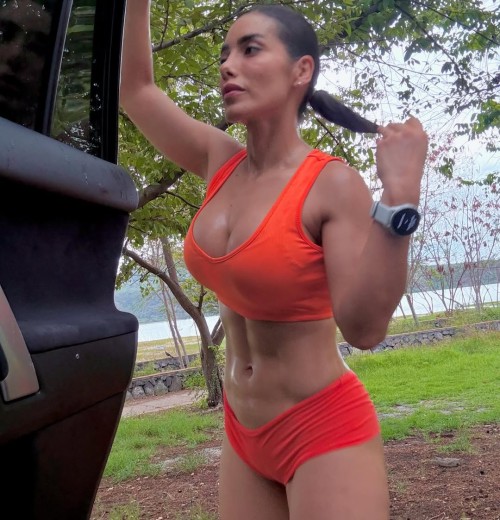 Elige-la-foto-que-mas-te-guste-de-mi-carrete-model-fitnesspro-fitnessmotivation-337fad33674fadbd9.jpg